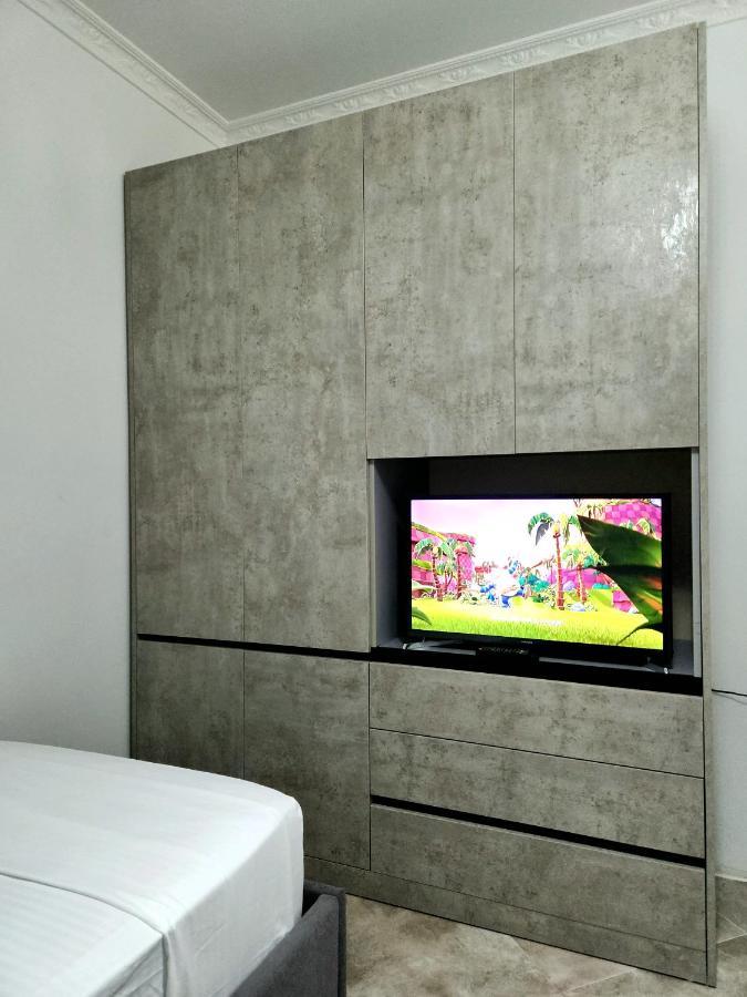 Panorama View Apt, 150m To Beach, 750m Lungo Mare Apartament Wlora
