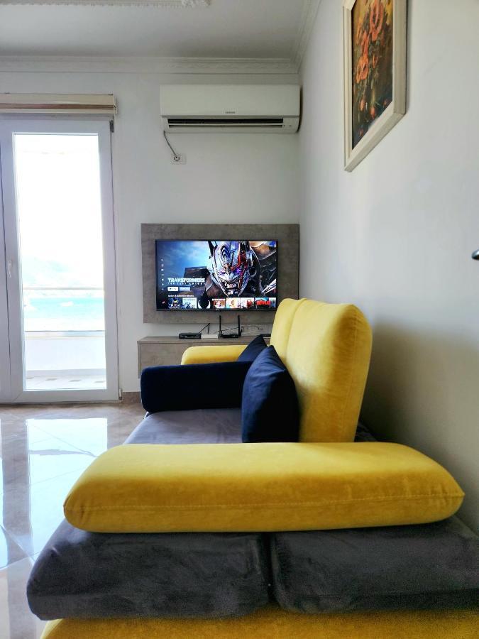 Panorama View Apt, 150m To Beach, 750m Lungo Mare Apartment